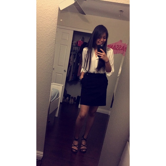 Meet your Posher, Casandra - Picture 1 of 1